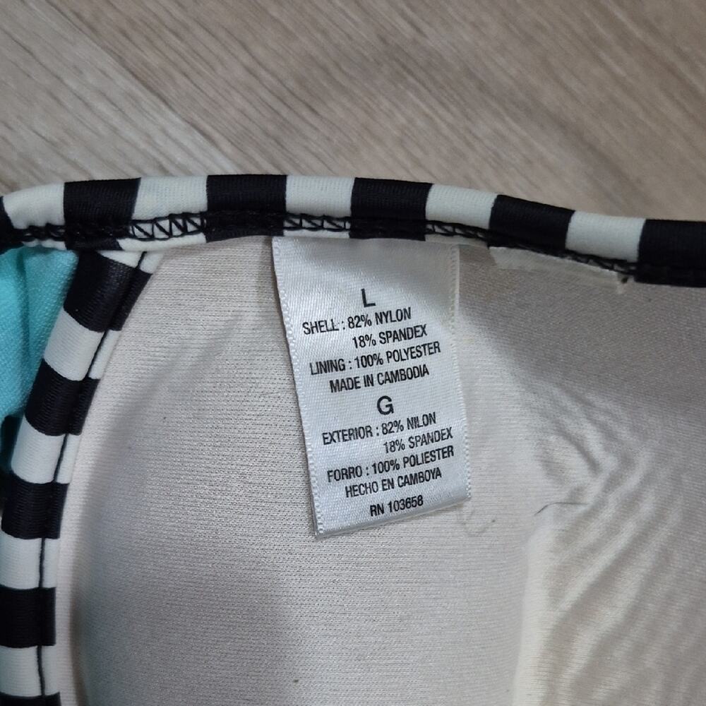 Striped Multicolor Bikini Set - Picture 3 of 5